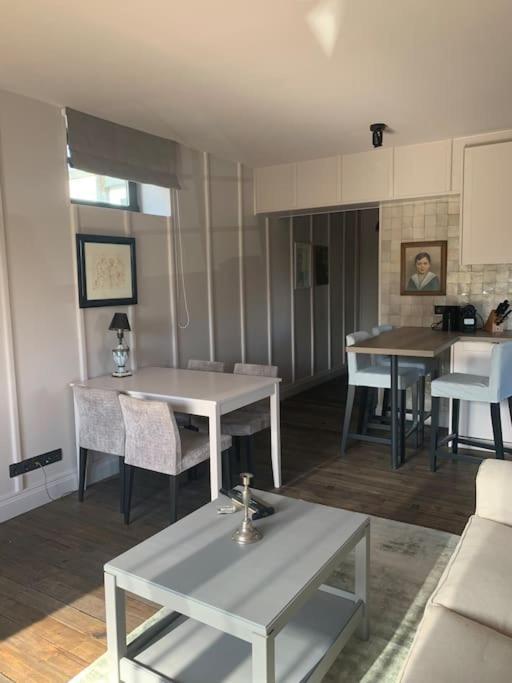 Ruhige Loft Im Modernen Landhausstil *