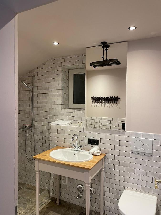 Ruhige Loft Im Modernen Landhausstil